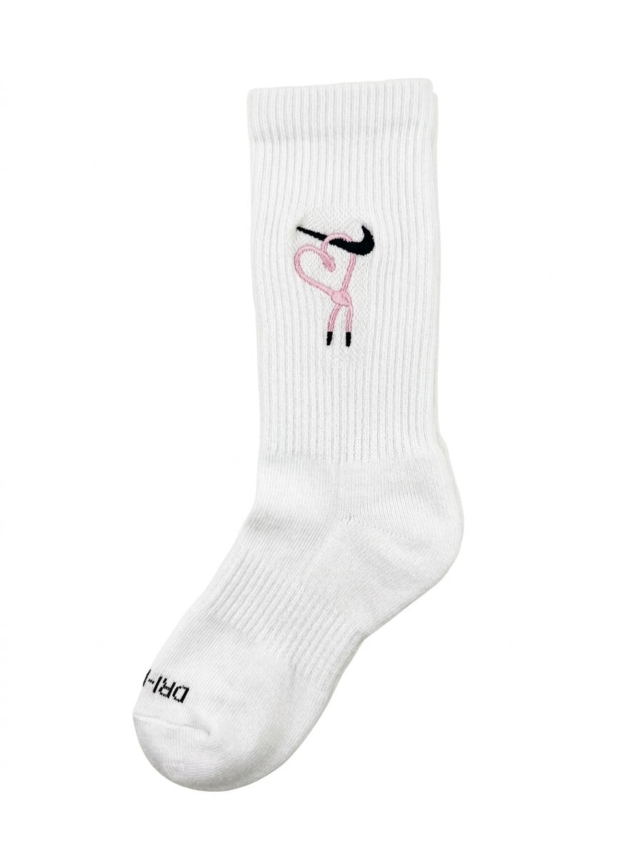 Media Nike Corazon Bordado